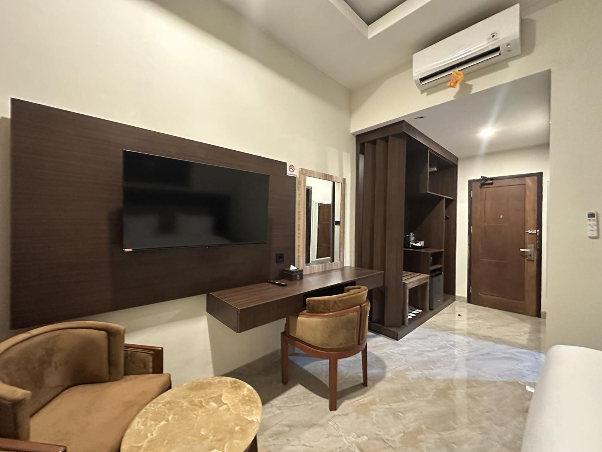 Vega Prime Hotel & Convention Sorong Szoba fotó