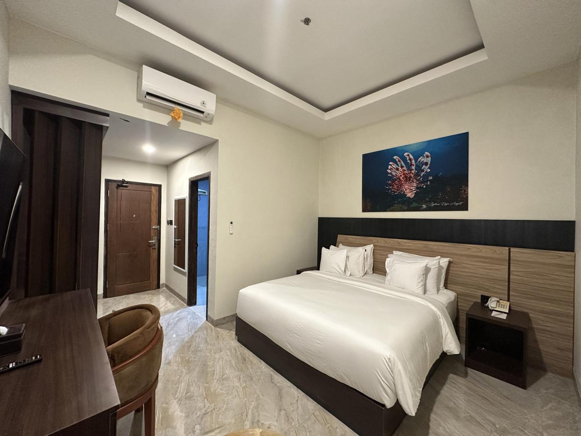 Vega Prime Hotel & Convention Sorong Szoba fotó