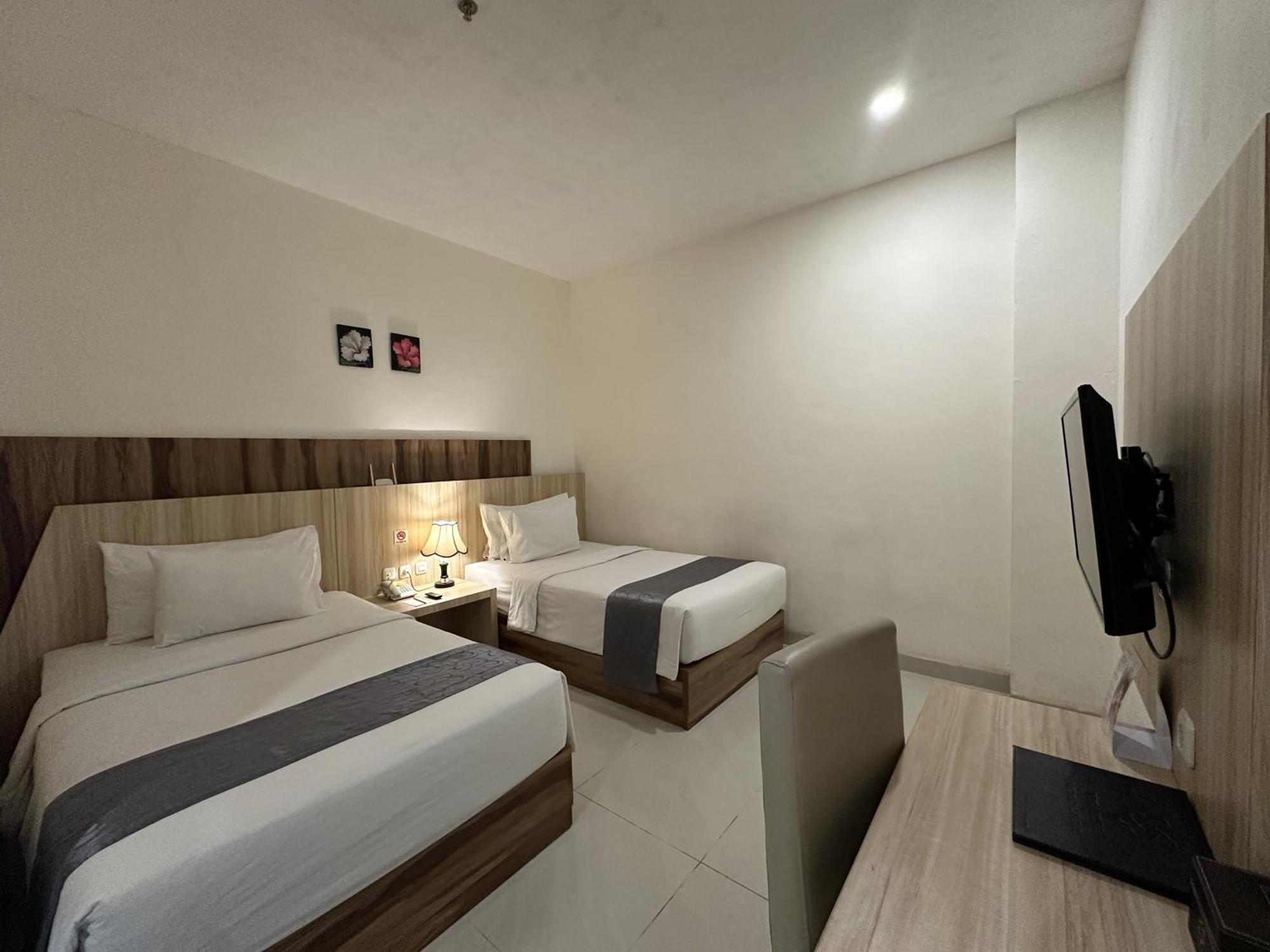 Vega Prime Hotel & Convention Sorong Szoba fotó
