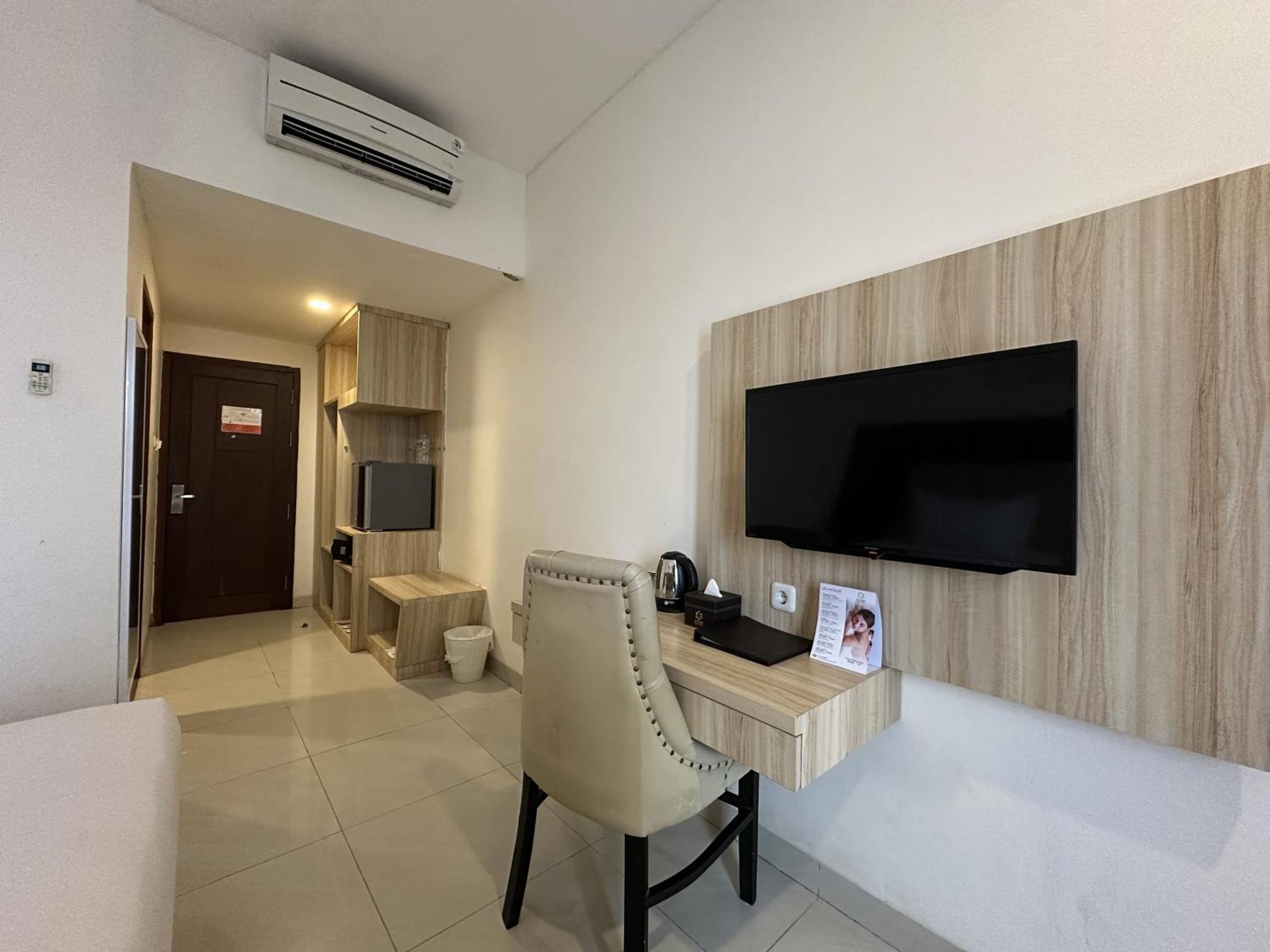 Vega Prime Hotel & Convention Sorong Szoba fotó