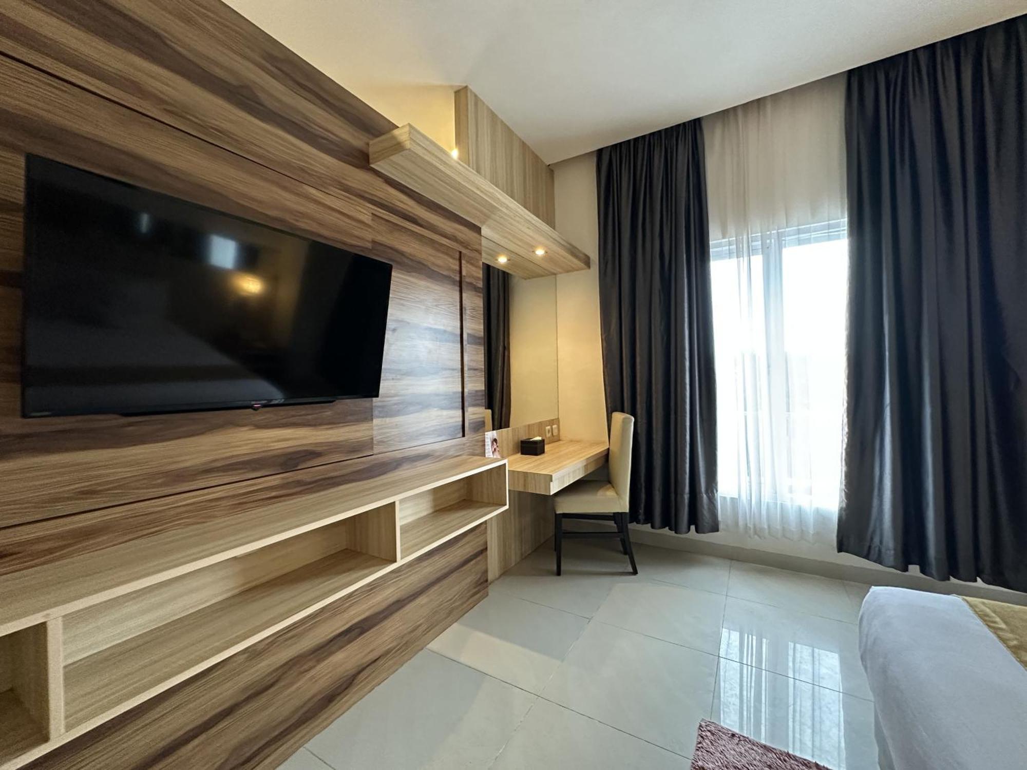 Vega Prime Hotel & Convention Sorong Szoba fotó